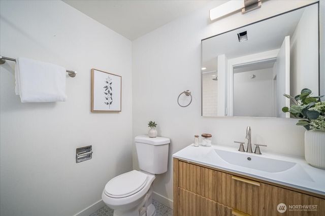 3715 81st Avenue SE, Mercer Island, WA 98040