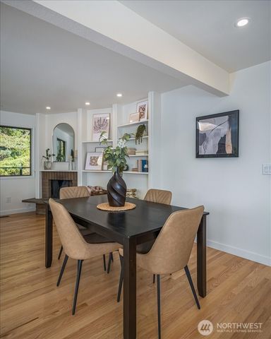3715 81st Avenue SE, Mercer Island, WA 98040