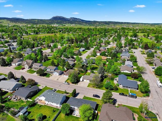 2507 N 2nd Street, Spearfish, SD 57783