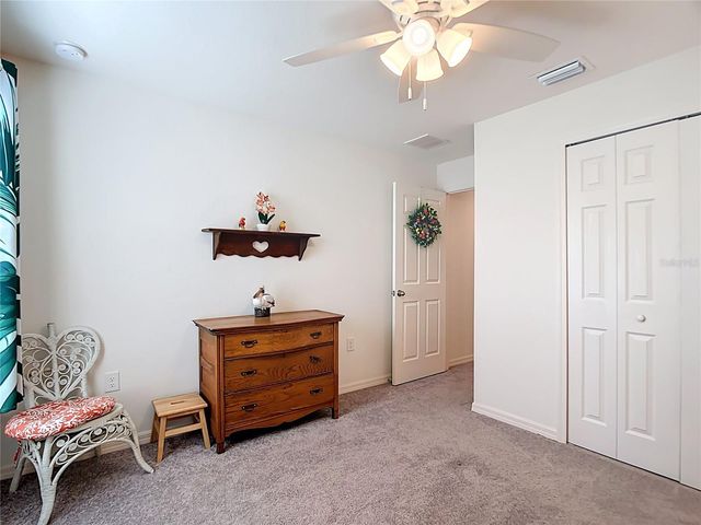 1049 TROPICAL AVENUE NW, Port Charlotte, FL 33948