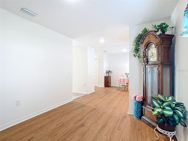 1049 TROPICAL AVENUE NW, Port Charlotte, FL 33948