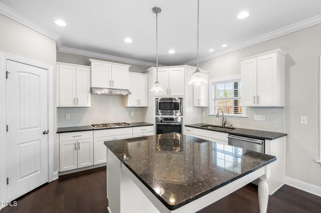 490 Walker Ranch Drive, Fuquay Varina, NC 27526