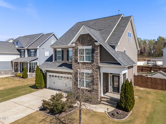 490 Walker Ranch Drive, Fuquay Varina, NC 27526