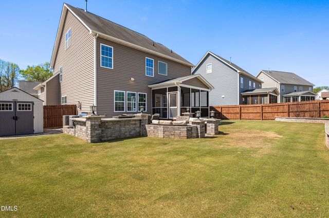 490 Walker Ranch Drive, Fuquay Varina, NC 27526