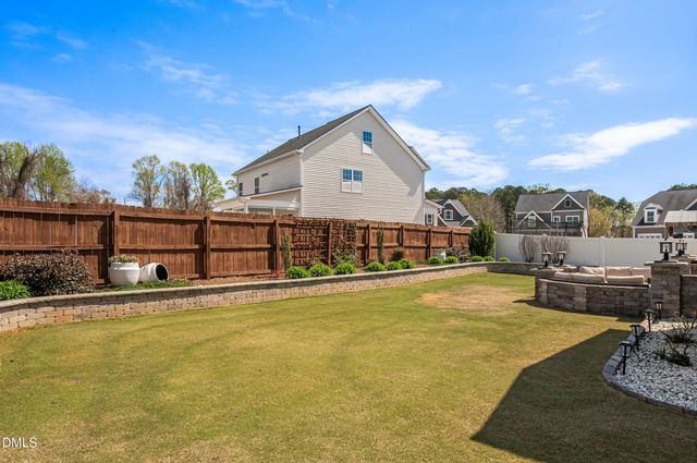 490 Walker Ranch Drive, Fuquay Varina, NC 27526