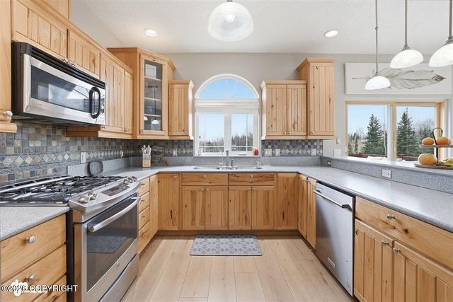 37501 Appaloosa Lane, Soldotna, AK 99669