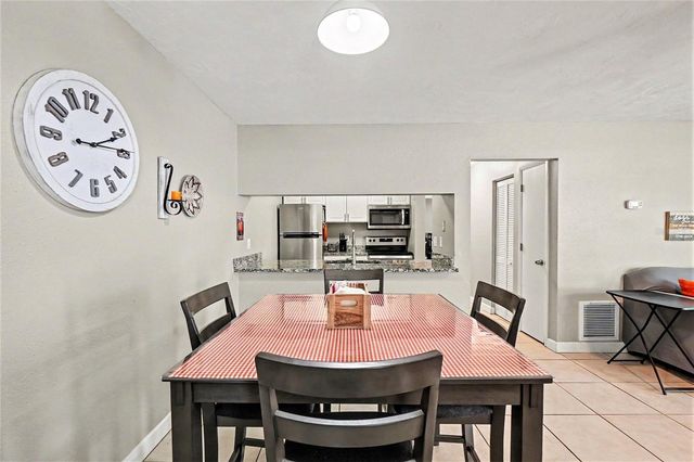 3606 59TH AVENUE W 3606, Bradenton, FL 34210