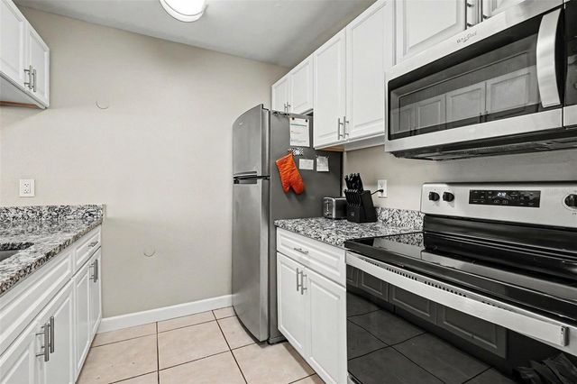 3606 59TH AVENUE W 3606, Bradenton, FL 34210