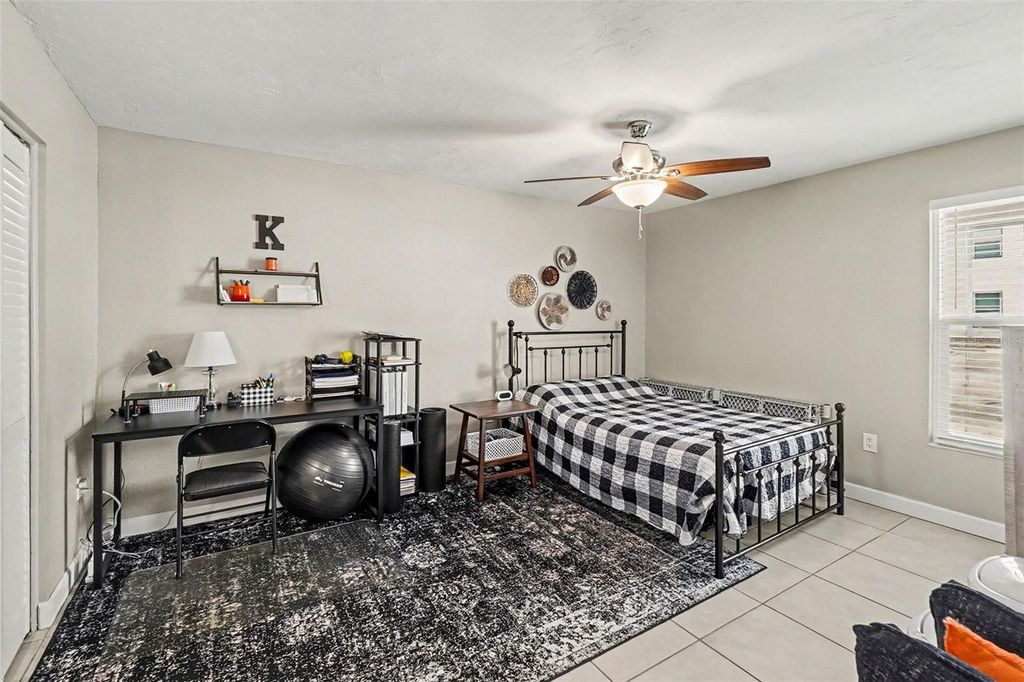 Image 23 of property listing at 3606 59TH AVENUE W 3606, Bradenton, FL 34210