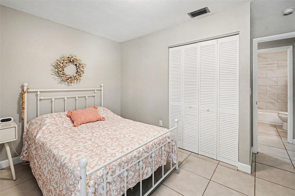 Image 27 of property listing at 3606 59TH AVENUE W 3606, Bradenton, FL 34210