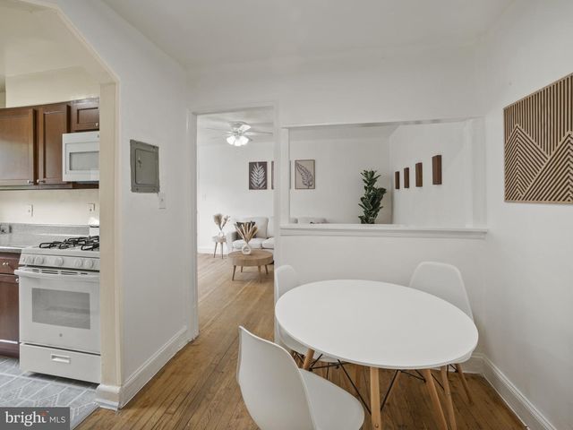 10 Danbury St SE Apt 1, Washington, DC 20032