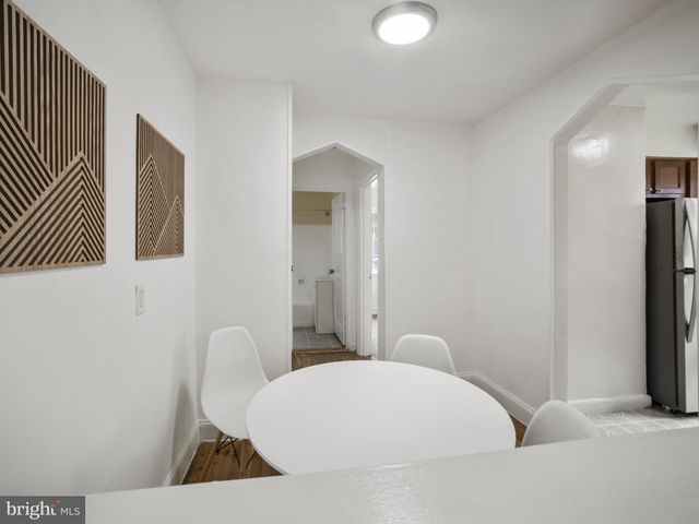10 Danbury St SE Apt 1, Washington, DC 20032