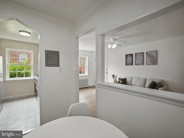 10 Danbury St SE Apt 1, Washington, DC 20032