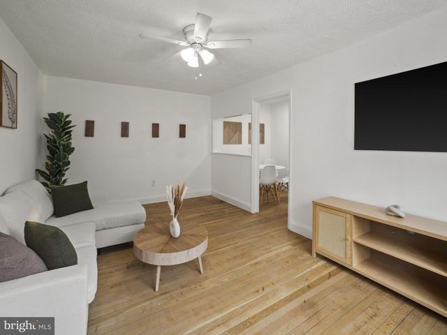 10 Danbury St SE Apt 1, Washington, DC 20032