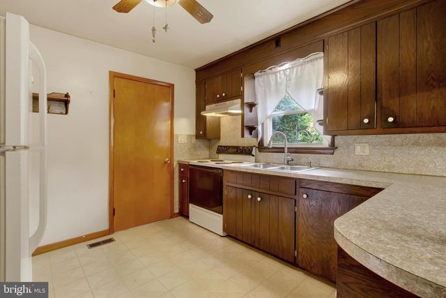 4996 WENTZ RD, Manchester, MD 21102