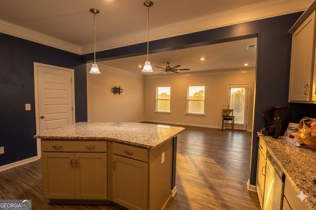 204 Cranston Drive, Ball Ground, GA 30107