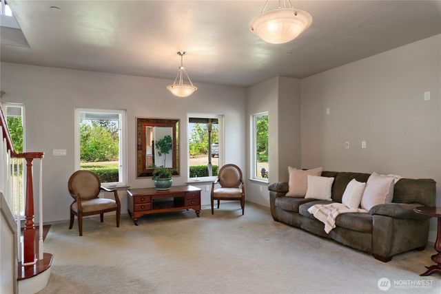 323 E Alderwood Road, Belfair, WA 98528