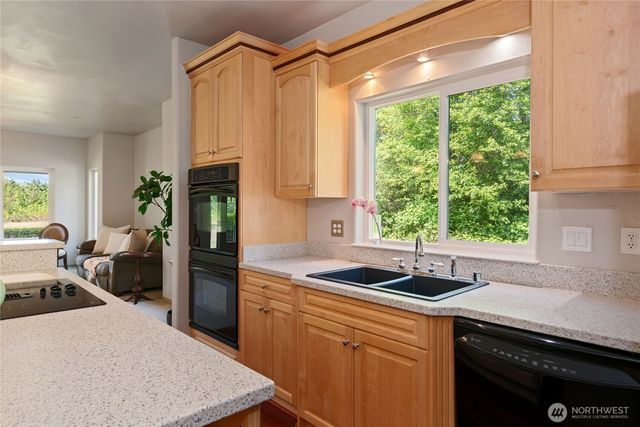 323 E Alderwood Road, Belfair, WA 98528