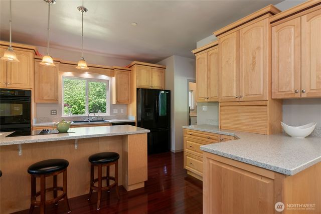 323 E Alderwood Road, Belfair, WA 98528