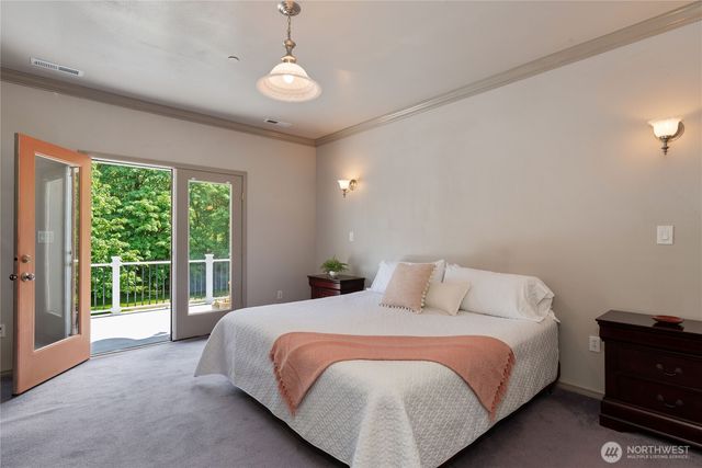 323 E Alderwood Road, Belfair, WA 98528