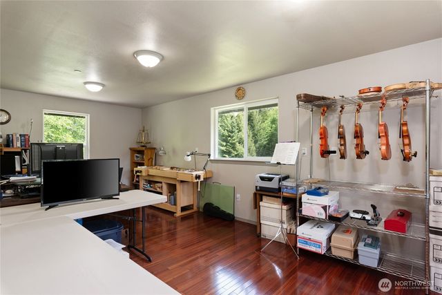 323 E Alderwood Road, Belfair, WA 98528