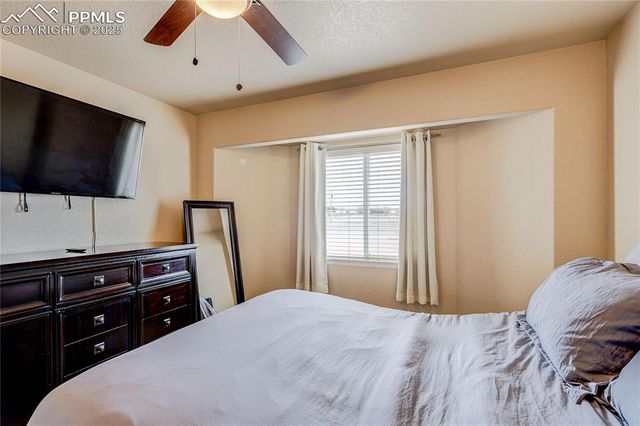 1352 N Blue Lake Lane, Pueblo, CO 81007