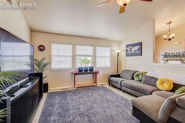 1352 N Blue Lake Lane, Pueblo, CO 81007