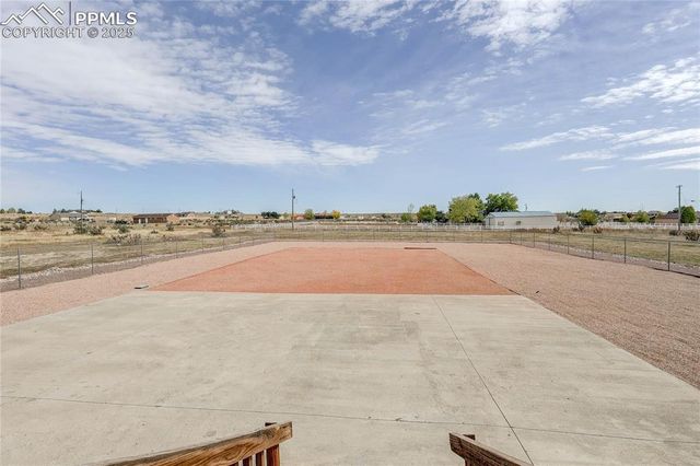 1352 N Blue Lake Lane, Pueblo, CO 81007