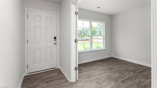 1578 String Drive, Winston-salem, NC 27107