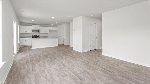 1578 String Drive, Winston-salem, NC 27107