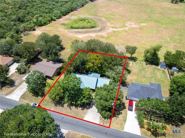 114 Tanglewood Drive, Seguin, TX 78155