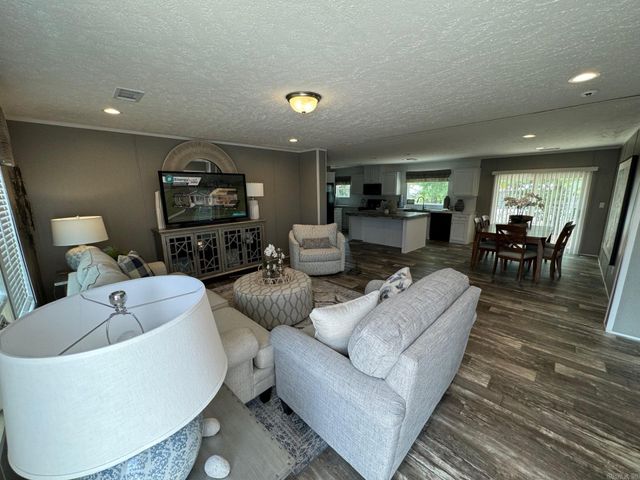 7381 Mars Hill Rd, Bauxite, AR 72011