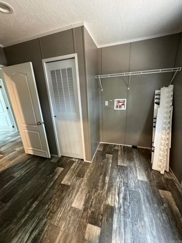 7381 Mars Hill Rd, Bauxite, AR 72011