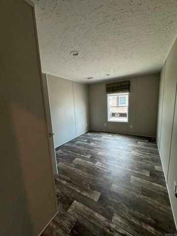 7381 Mars Hill Rd, Bauxite, AR 72011