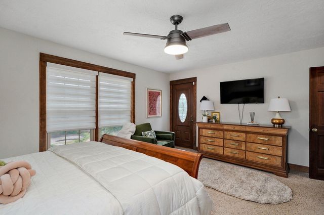 7681 N Farm Road 43, Ash Grove, MO 65604