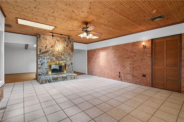 2000 Bay Breeze CT, Virginia Beach, VA 23454