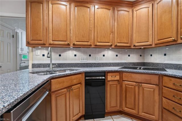 2000 Bay Breeze CT, Virginia Beach, VA 23454