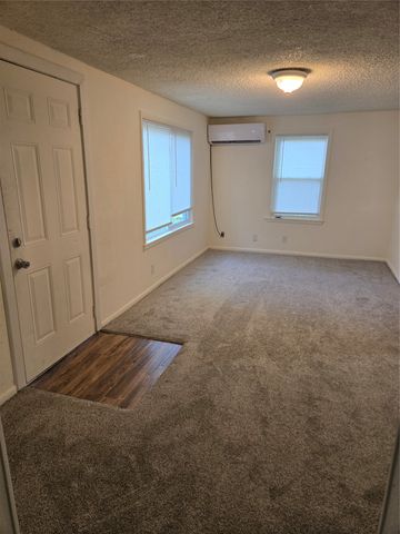 3833 W Admiral Boulevard S, Tulsa, OK 74127