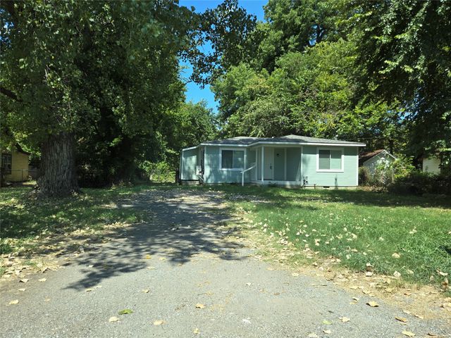 3833 W Admiral Boulevard S, Tulsa, OK 74127
