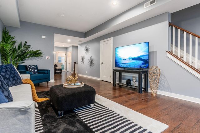 97 N 6th Street, TH73, Columbus, OH 43215