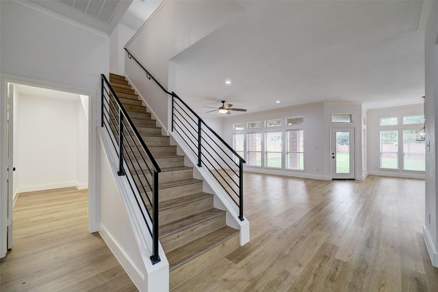 3550 Urban Woods Trail, Houston, TX 77008