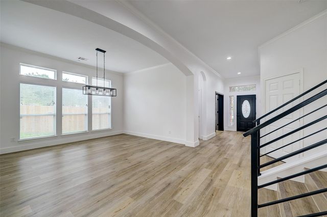 3550 Urban Woods Trail, Houston, TX 77008