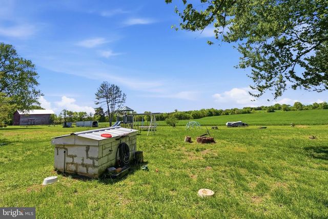 11844 CEMETERY RD, Remington, VA 22734