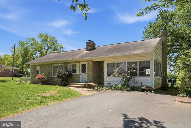 11844 CEMETERY RD, Remington, VA 22734