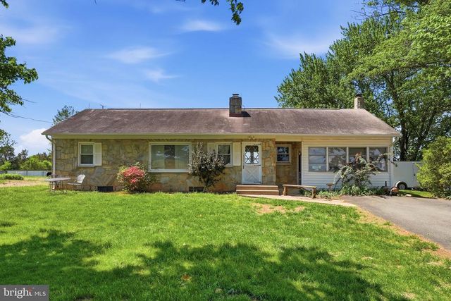 11844 CEMETERY RD, Remington, VA 22734