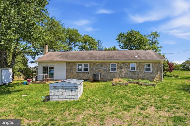 11844 CEMETERY RD, Remington, VA 22734