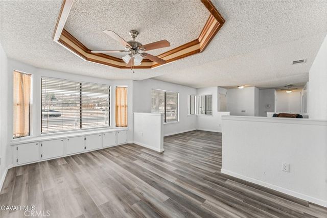 39004 164th E, Palmdale, CA 93591