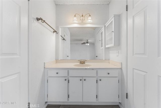 39004 164th E, Palmdale, CA 93591