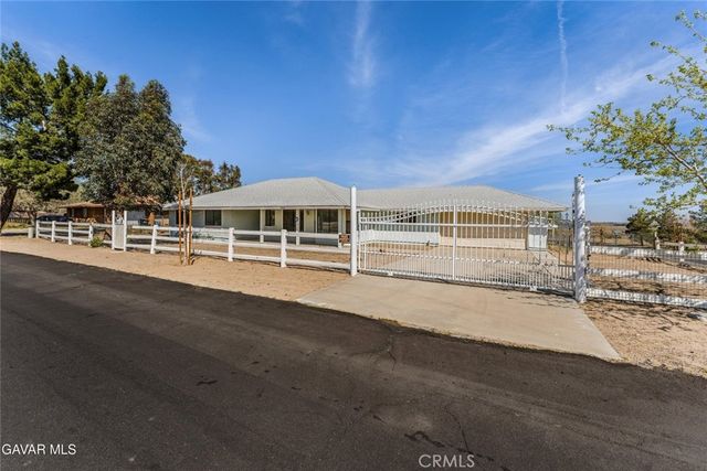 39004 164th E, Palmdale, CA 93591