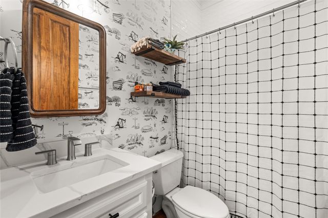 1601 Columbia Street, Houston, TX 77008